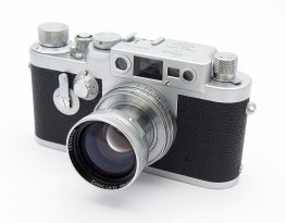 Leica 111G with 50mm F2 Summitar #10600