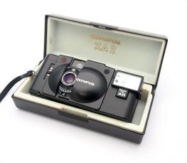 Olympus XA2 35mm Camera + A11, Mint-, Cased #10843