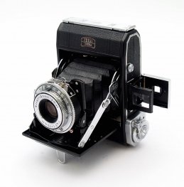 Zeiss Ikonta 521 Folding Camera #10032