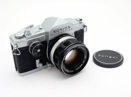 Konica Auto-Reflex Full/Half Frame with 52mm F1.8 Hexanon #11036
