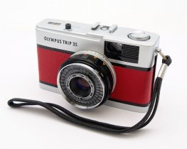 Olympus Trip 35, Red Leather, New Seals #9944