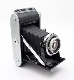 Ensign Selfix 820 6x9cm Camera, Ross Xpres Lens #11173