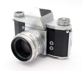 Praktica VF 35mm SLR with 58mm F2 Biotar #10596
