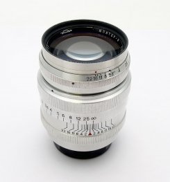 Jupiter-9 85mm F2 (Sonnar) Lens in Leica L39 Mount #10226