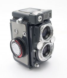 Yashica 44LM 127 TLR Camera, Boxed with Case, Caps & Grip #11216