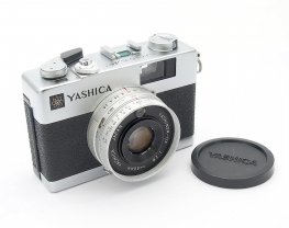 Yashica Electro 35 MC, 40mm F2.8 Yashinon-DX #11160