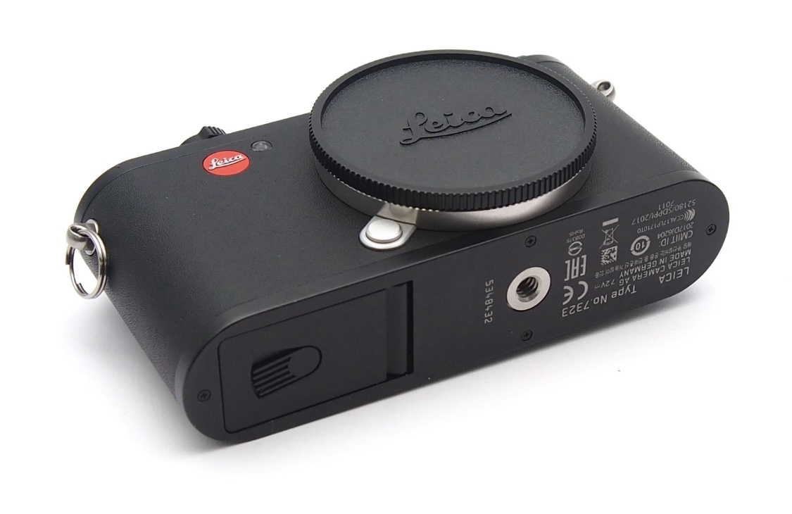 Leica CL 7323 24mp Digital Body, Mint & Box #10950