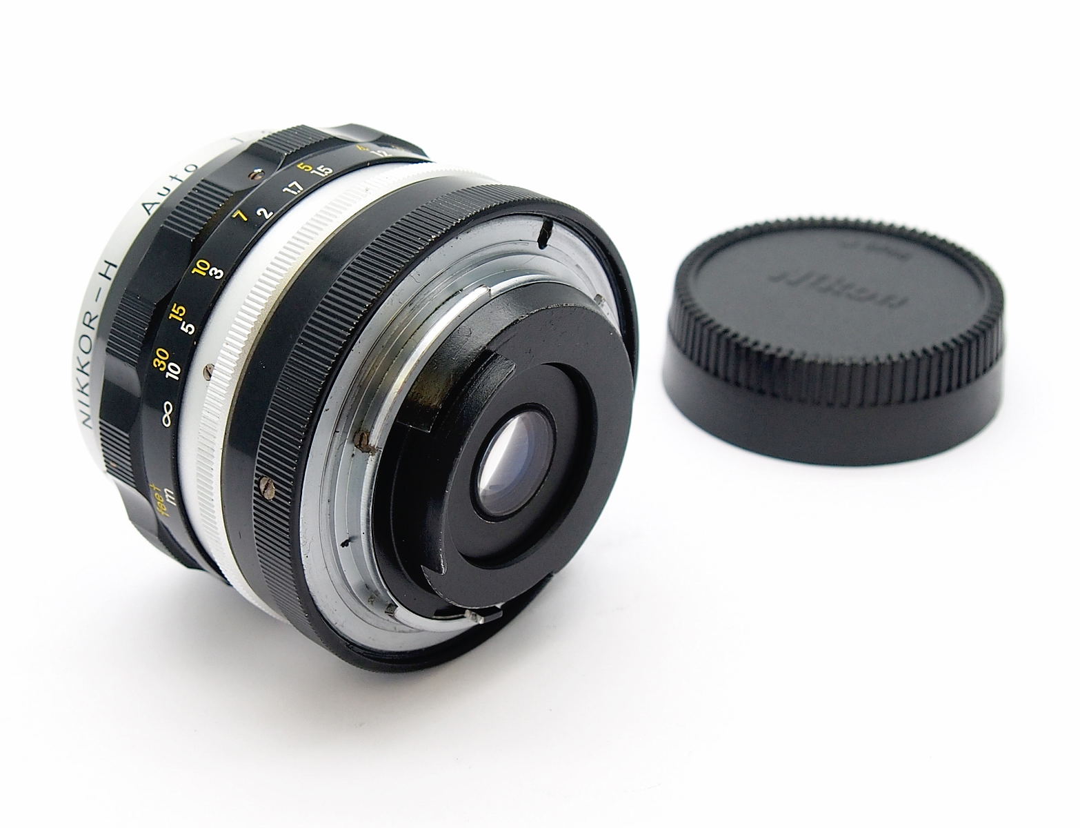 Nikon 2.8cm F3.5 Pre Ai Wide Angle Lens #9068