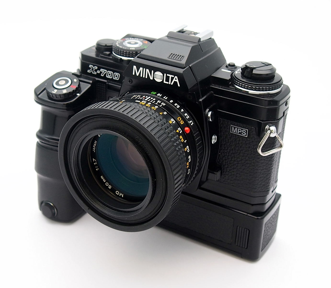 Minolta X-700 35mm SLR with 50mm F1.7 + Motordrive #9846