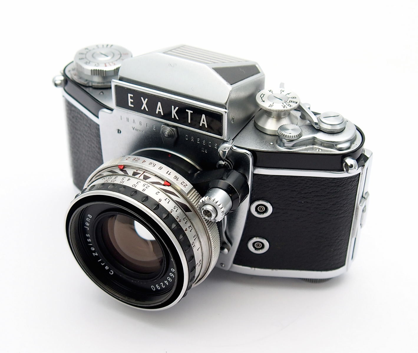Exakta Varex 11a 35mm SLR with Pancolar 50mm F2 Lens #10969
