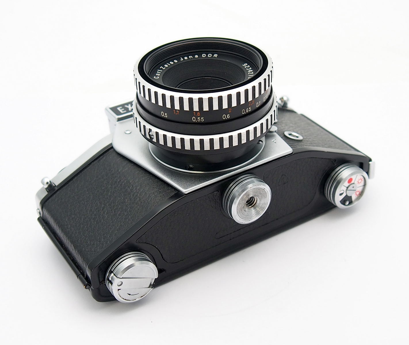 Exakta VX500 with Zeiss Tessar 50mm F2.8, Mint- #10975