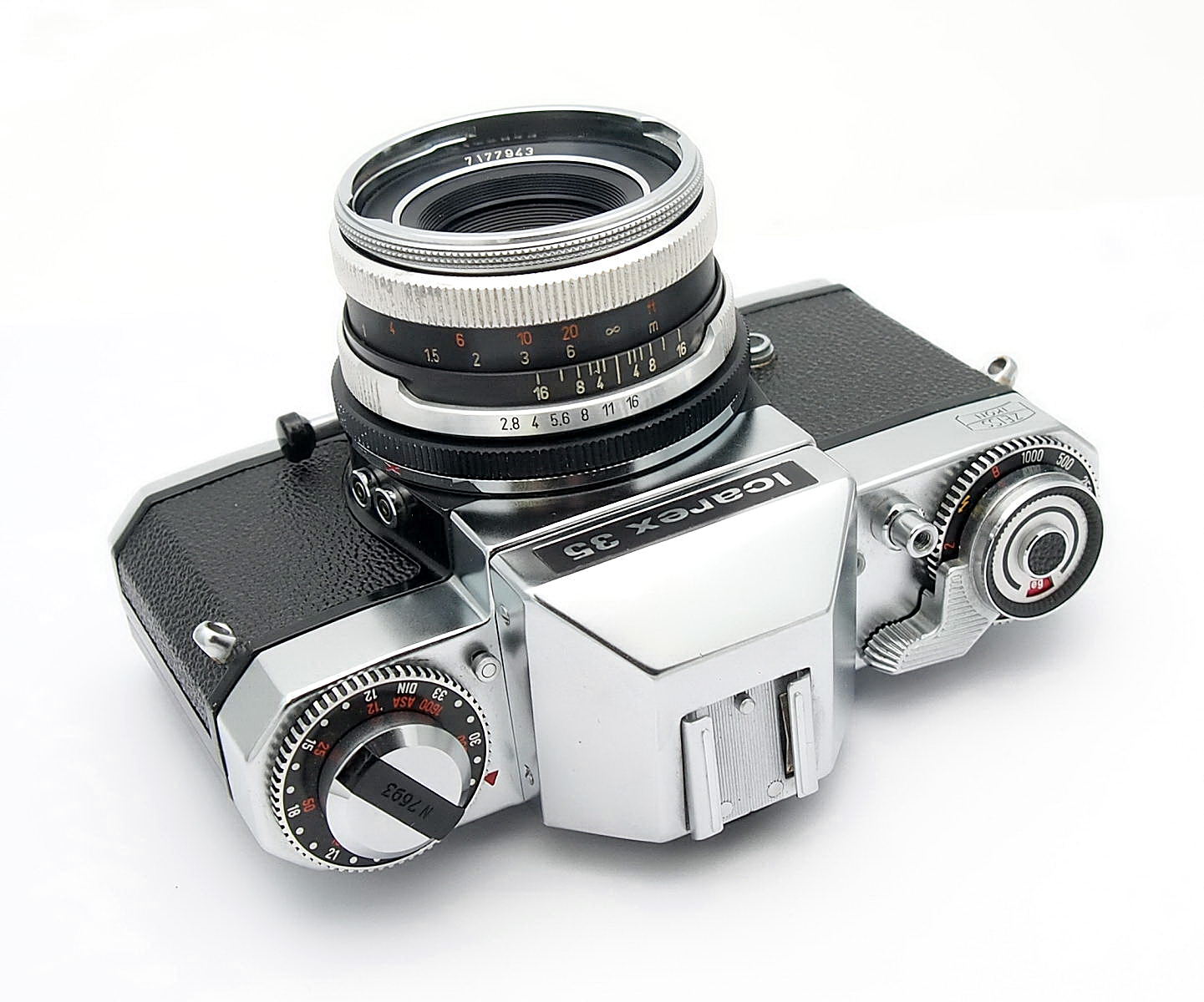 Zeiss Ikon Icarex 35 with Carl Zeiss Tessar 50mm F2.8 #11109
