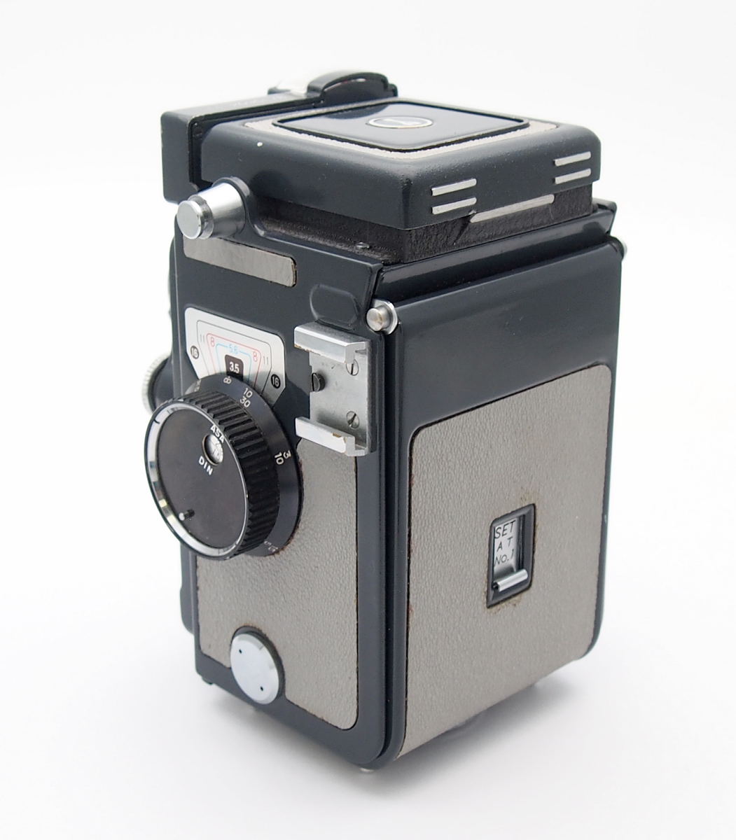 Yashica 44LM 127 TLR Camera, Boxed with Case, Caps & Grip #11216