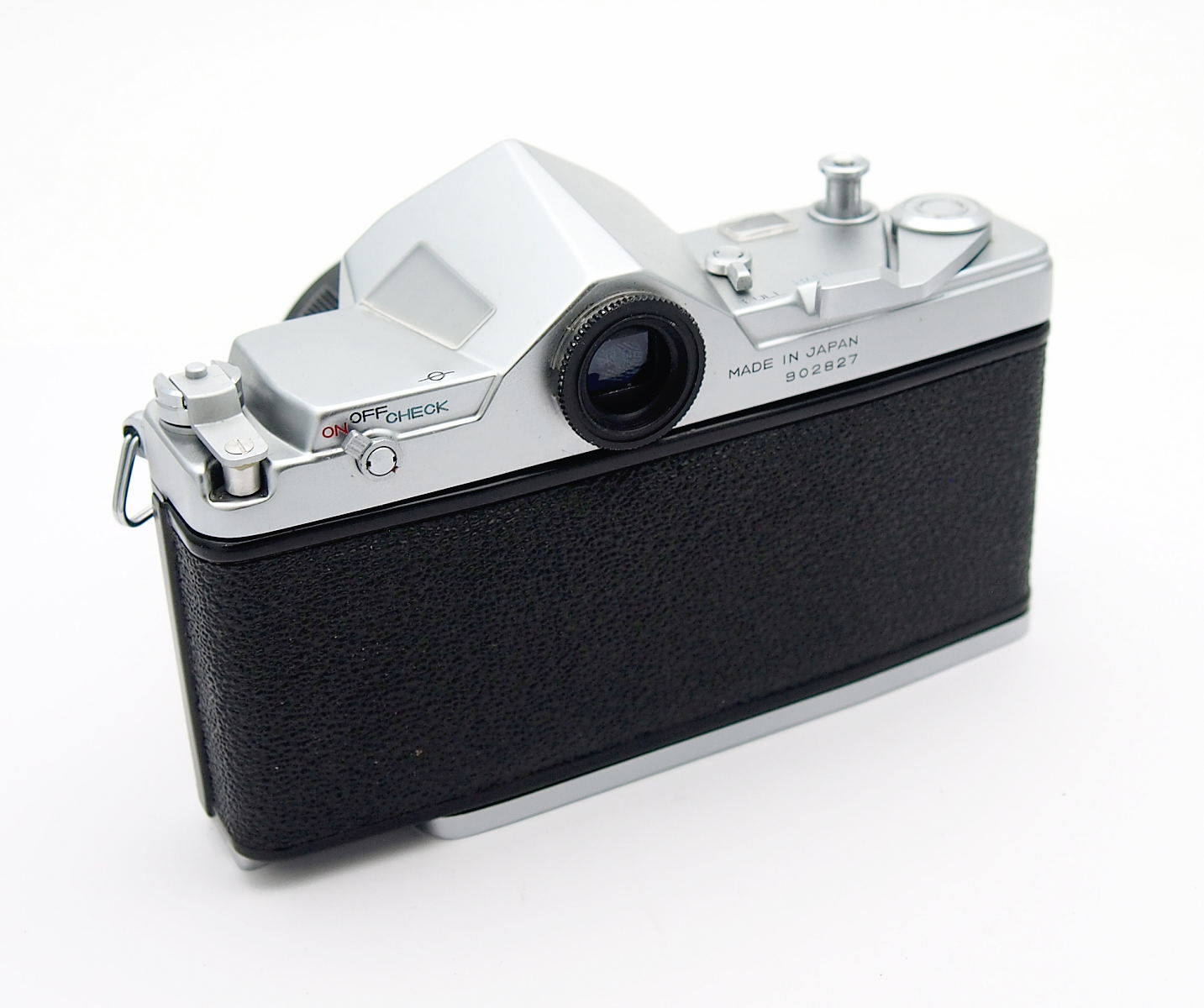 Konica Auto-Reflex Full/Half Frame with 52mm F1.8 Hexanon #11036