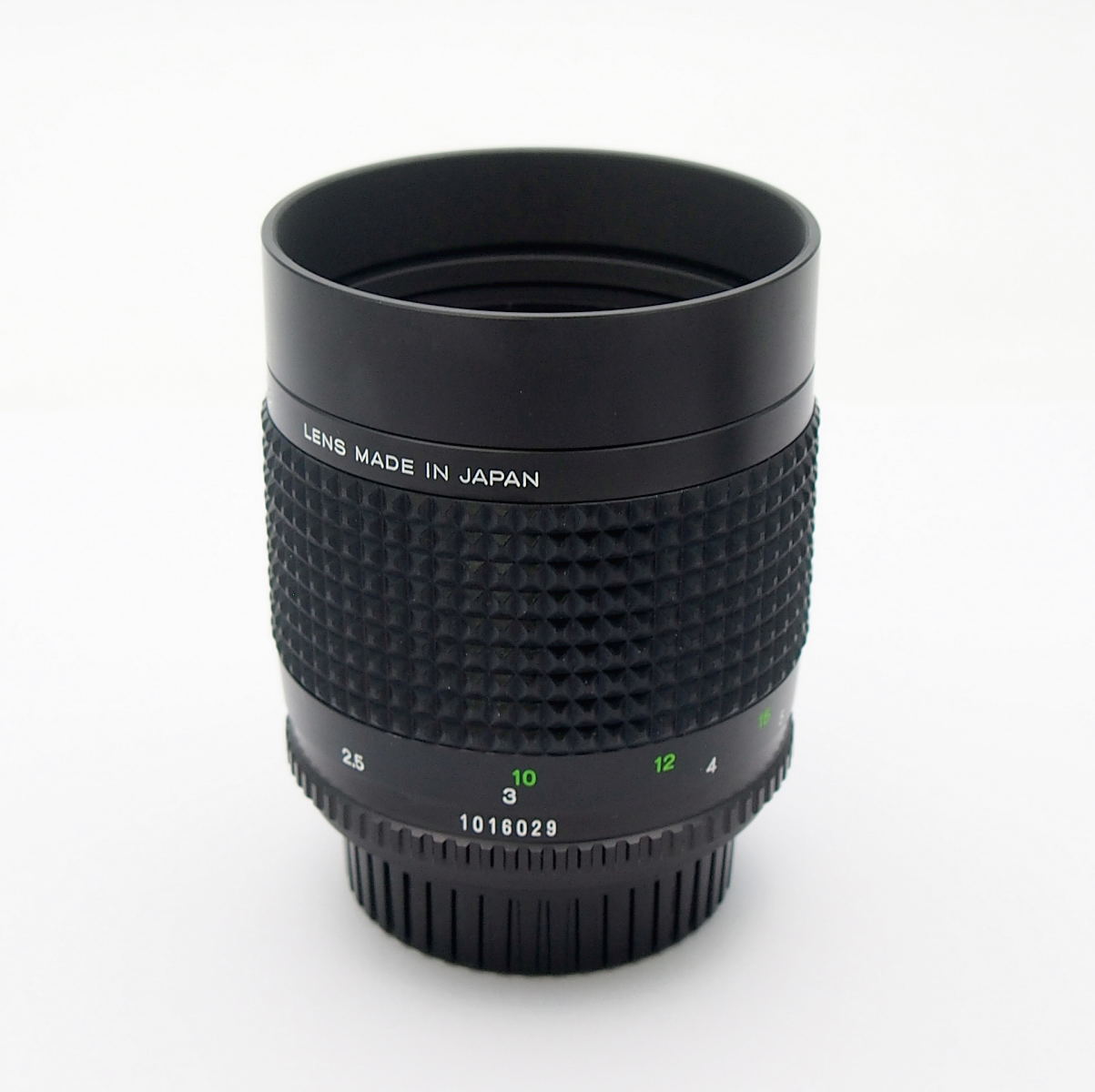 Minolta MD 250mm F5.6 Mirror Lens with Caps and Hood #10818