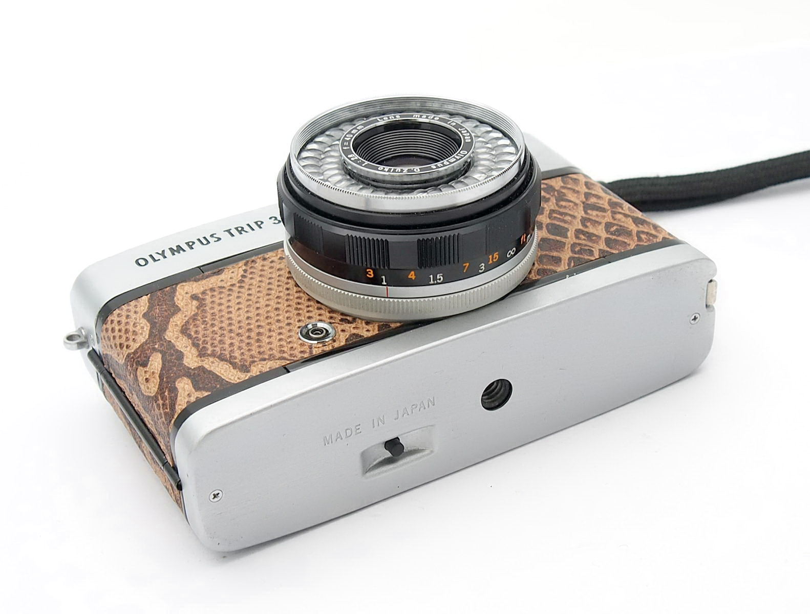 Olympus Trip 35, Snakeskin, New Seals #11163