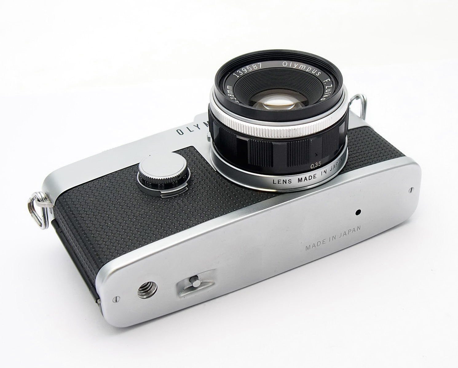 Olympus Pen F 35mm Half-Frame with 38mm F1.8 #10175