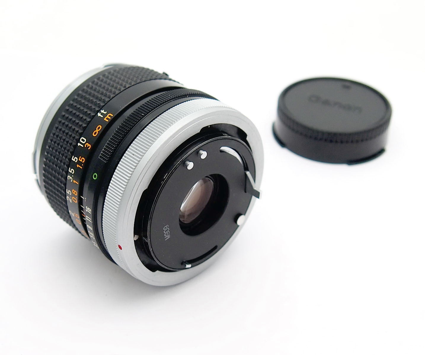 Canon 35mm F3.5 FD Wide Angle Lens #11072