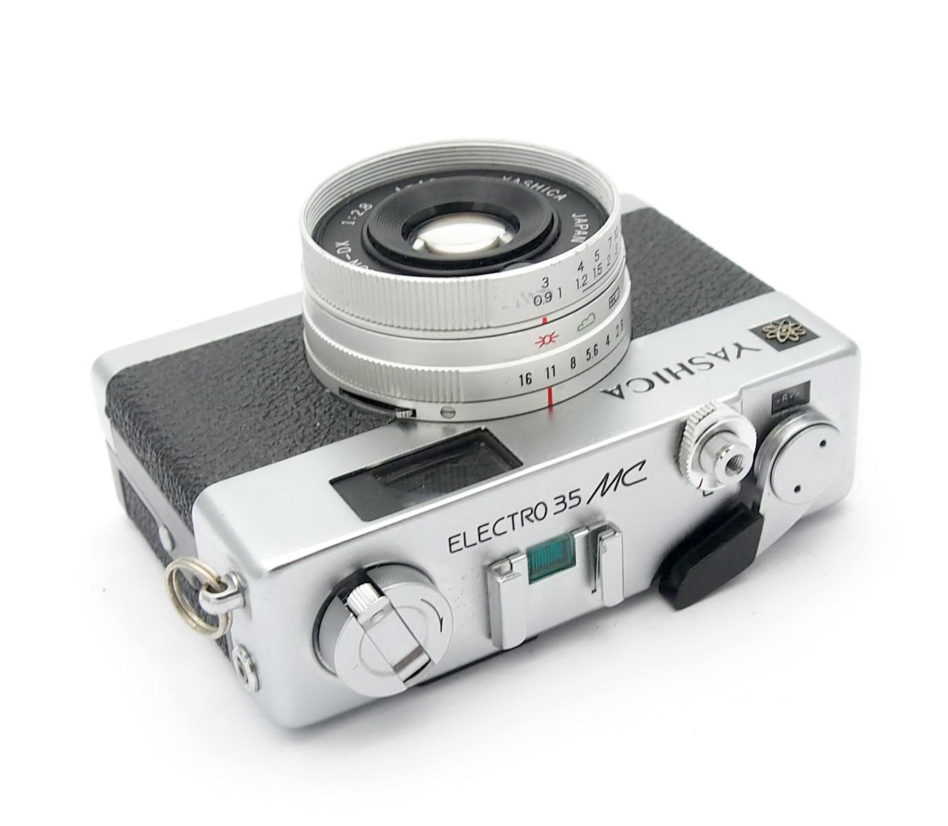 Yashica Electro 35 MC, 40mm F2.8 Yashinon-DX #11160