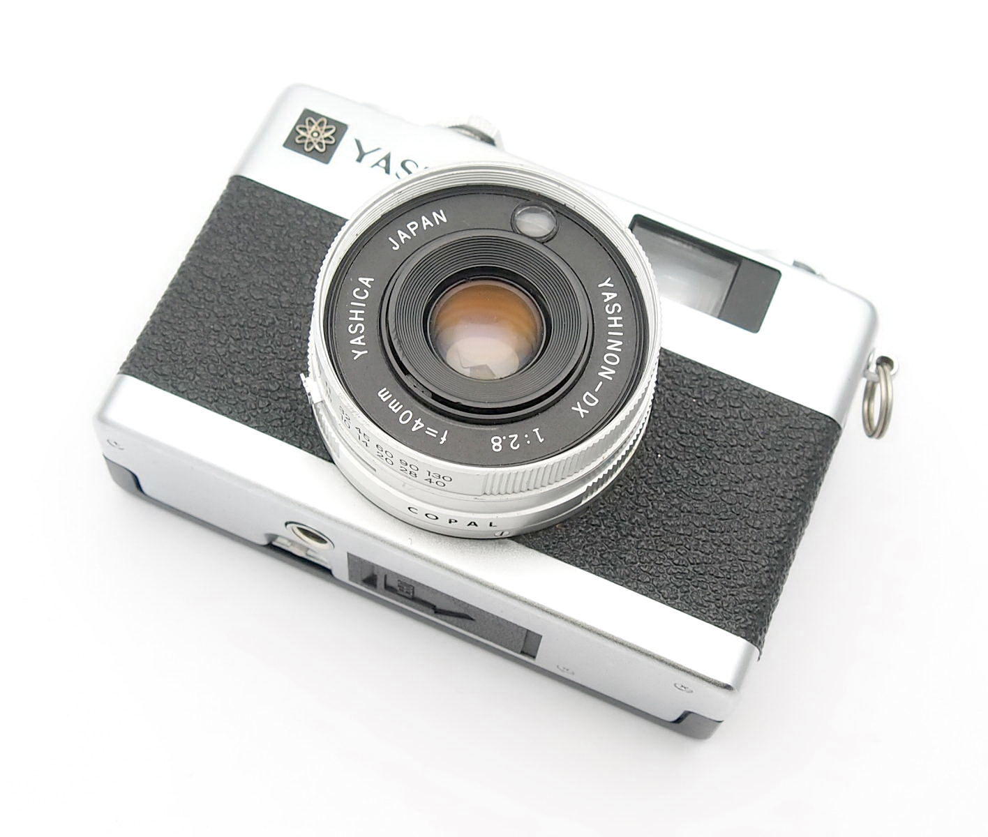 Yashica Electro 35 MC, 40mm F2.8 Yashinon-DX #11160