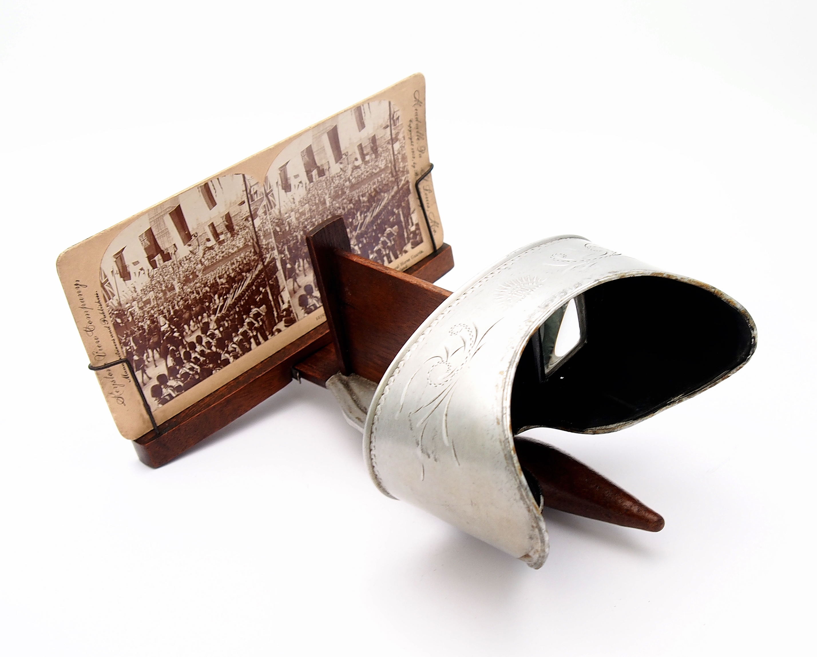 Antique Stereo Viewer with 1 x Stereo Cards #10737