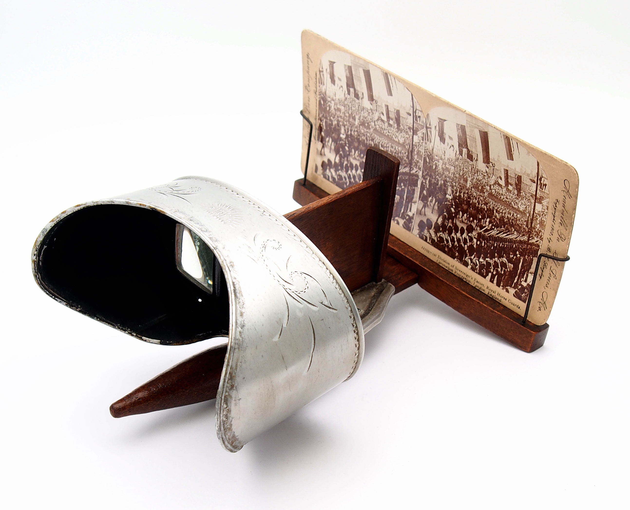 Antique Stereo Viewer with 1 x Stereo Cards #10737