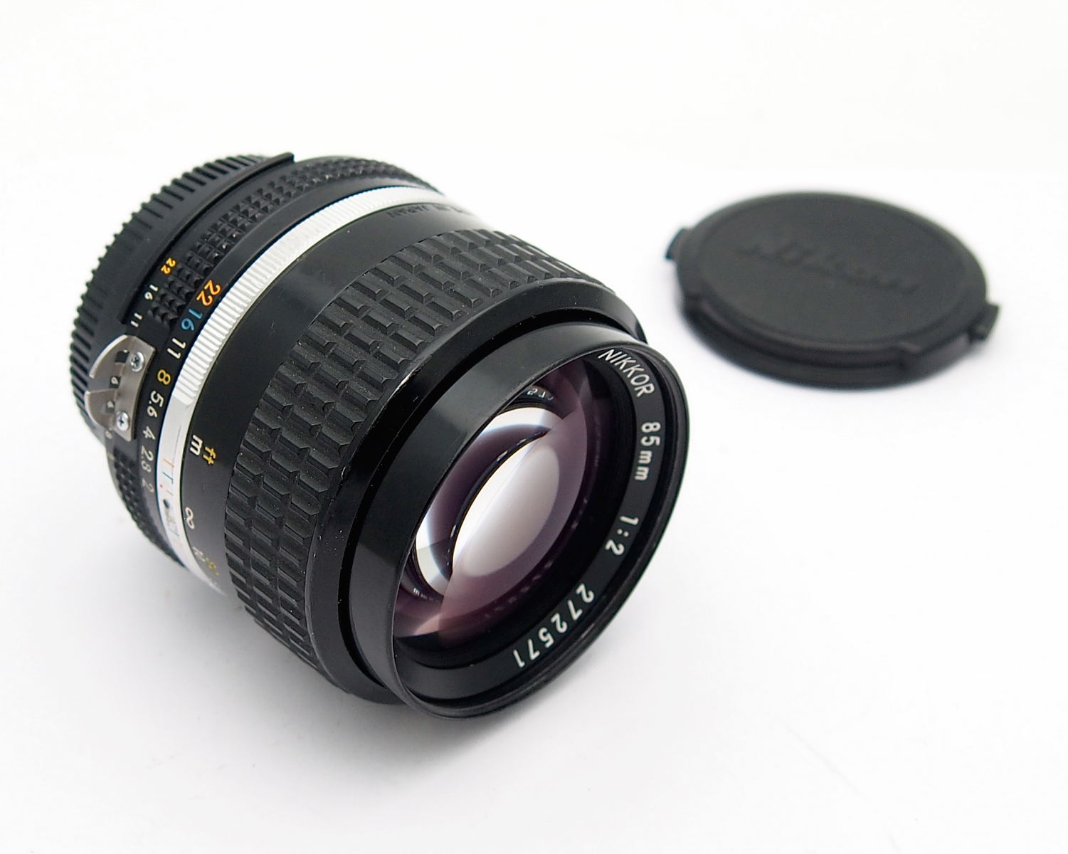 Nikon 85mm F2 Ais Lens #10978