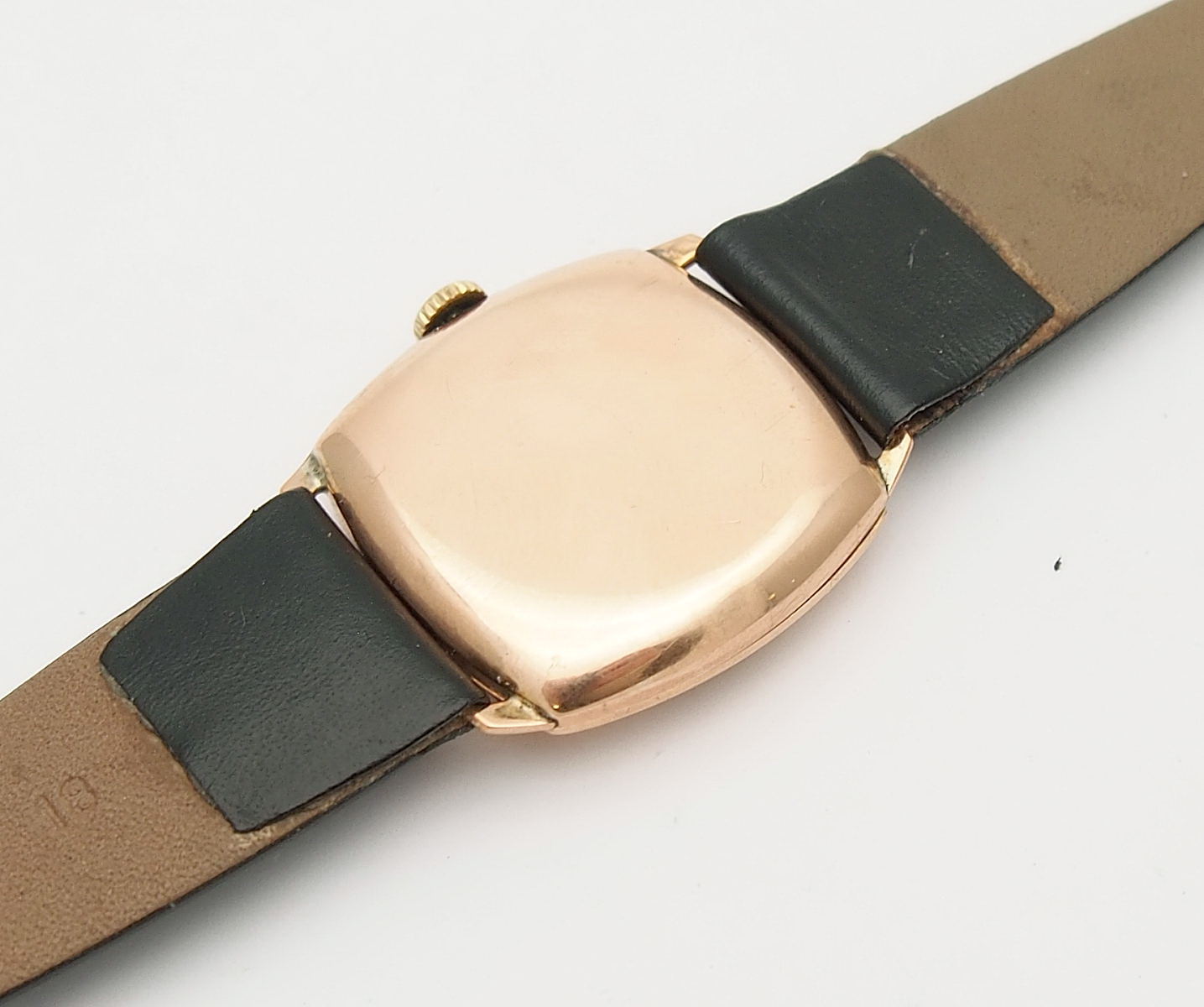 9ct Gold Swiss Manual Trench Watch #10791