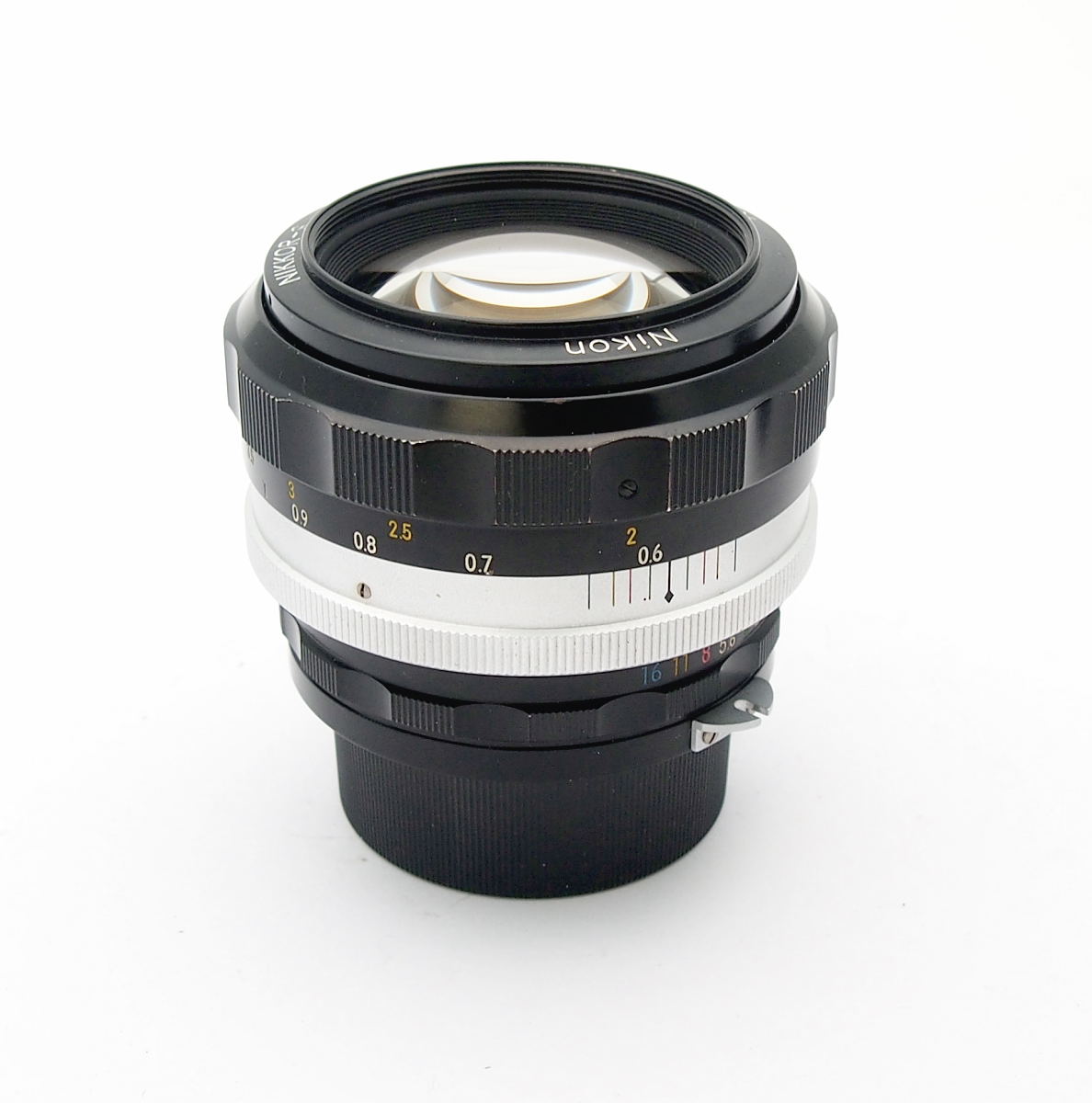 Nikon 55mm F1.2 Pre Ai #11186