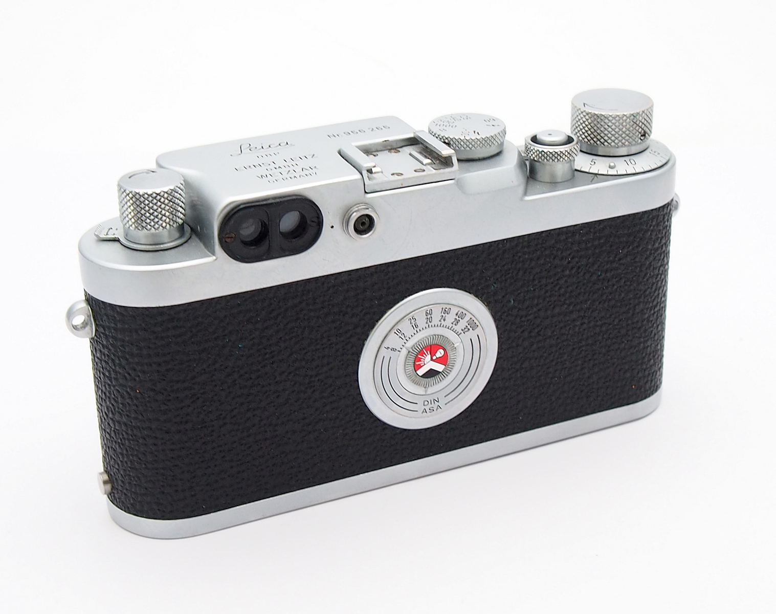 Leica 111G with 50mm F2 Summitar #10600