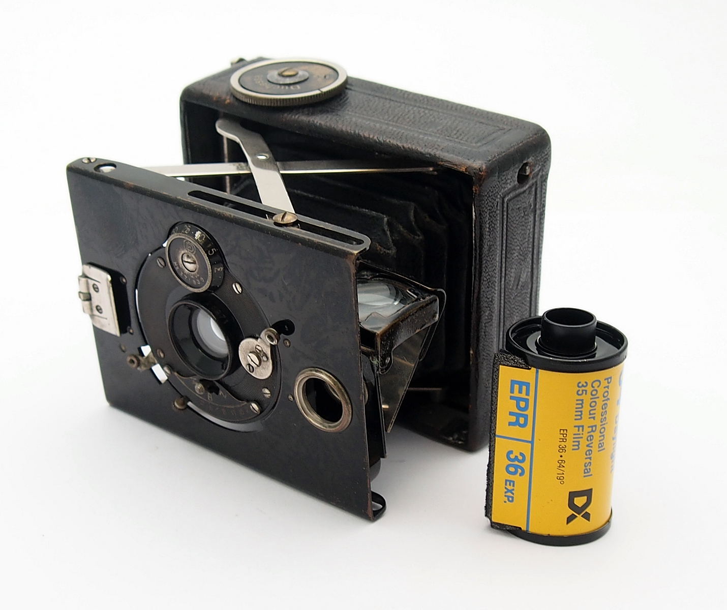 Contessa-Nettel Duchessa Folding Camera #10495-BB