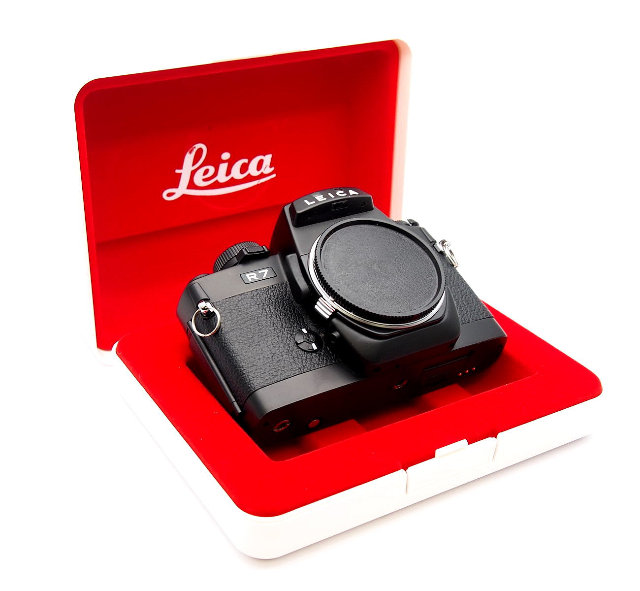 Leica R7 Body, Black, Mint & Boxed with Passport #10123