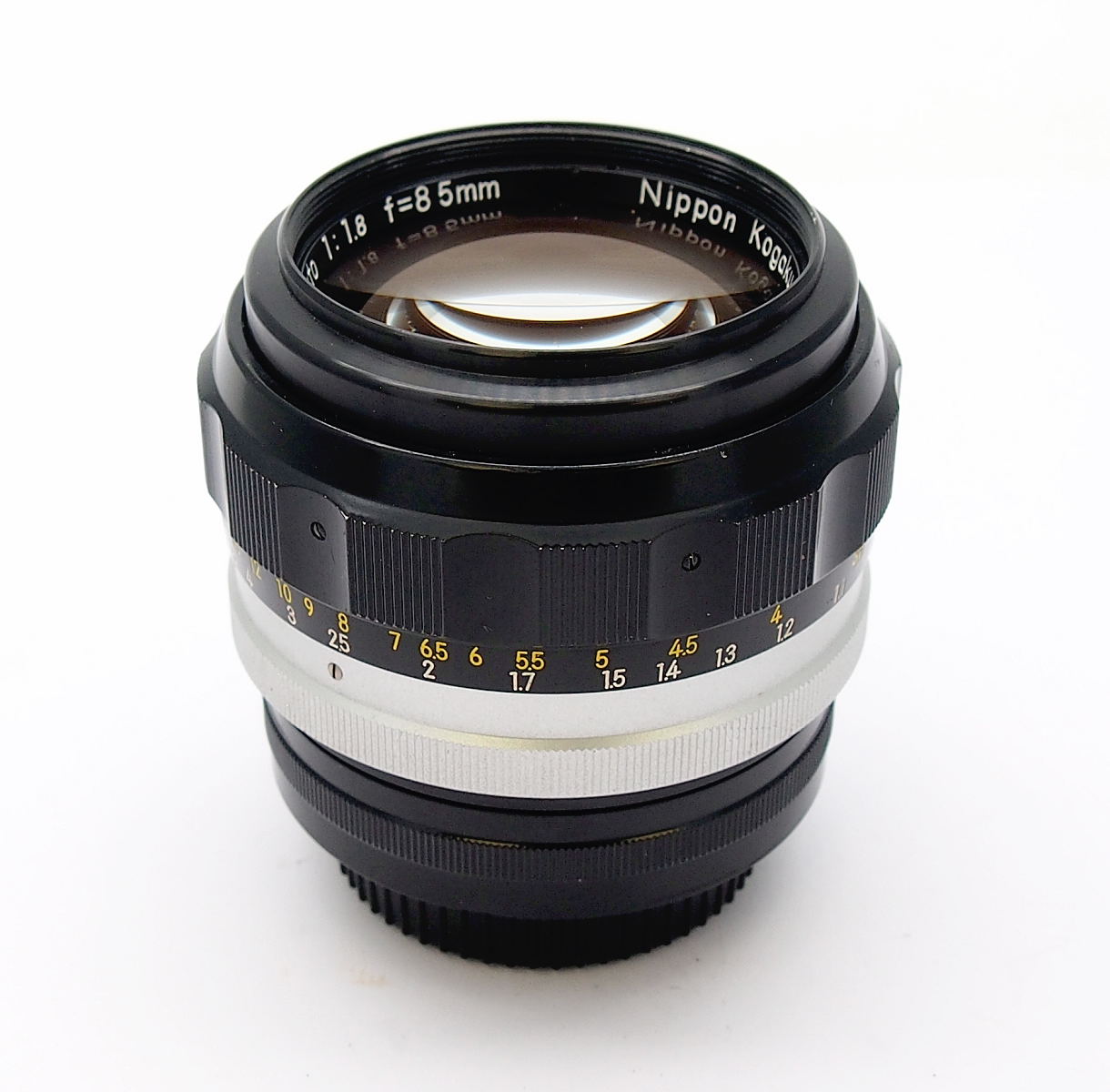 Nikon Nikkor-H 85mm F1.8 Pre Ai Lens #9286