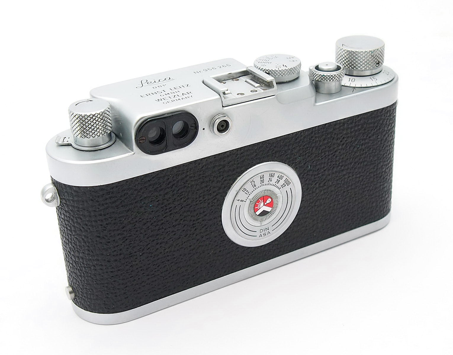 Leica 111G with 50mm F2.8 Elmar #10306