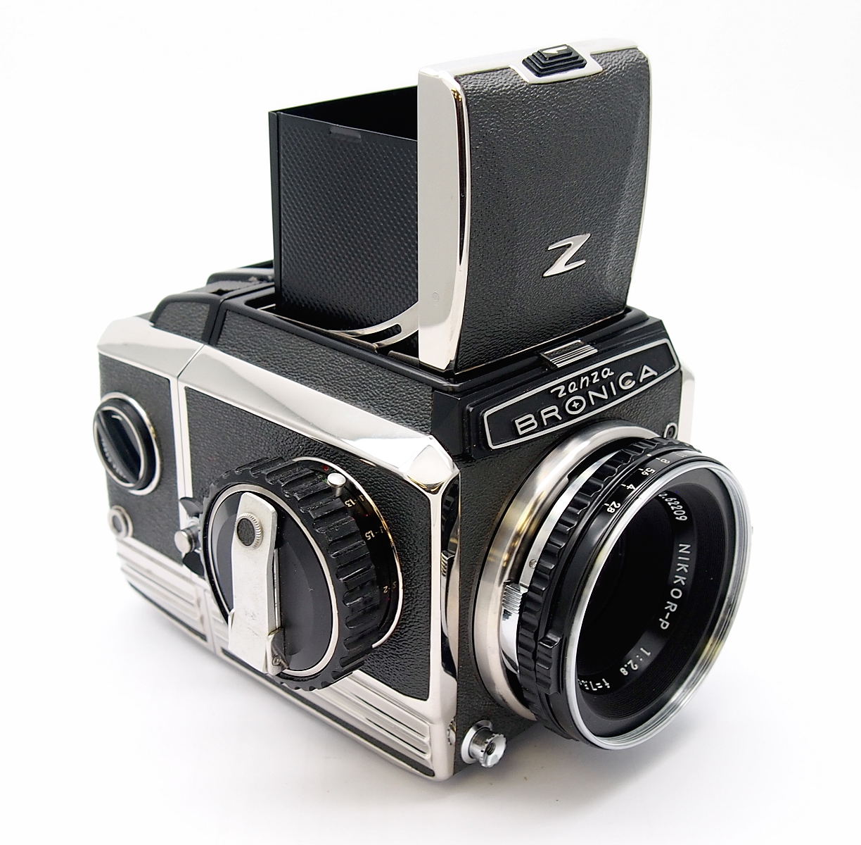 Bronica S 6x6cm with Nikkor 7.5cm F2.8, WLF, 120 Back #9105